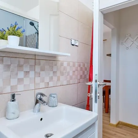 Pino 1 * Veli Lošinj